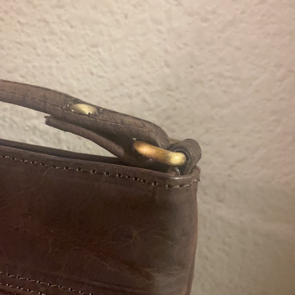 Stalon Leather Crossbody Bag - Picture 4 of 7